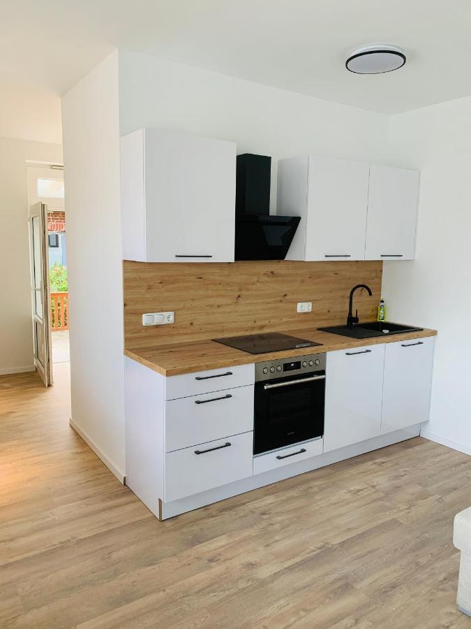 ברונסבוטל Feddersen Living Kernsanierte Ferienwohnungen - Gemuetlich - Netflix - Voll Ausgestattet - Zentral מראה חיצוני תמונה